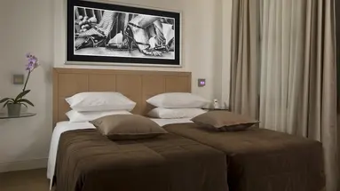 Chic Hotel