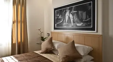 Chic Hotel