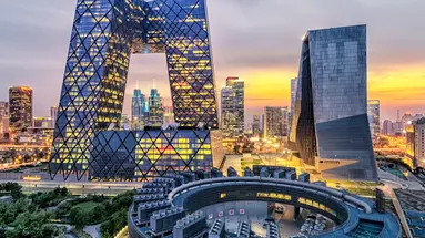 CHINY - 2 metropolie i wodne miasta UNES