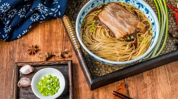 Chiny i Japonia - dwa oblicza orientu