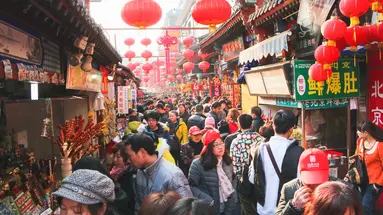 CHINY - metropolie prowincja kung fu i Terakotowa Armia