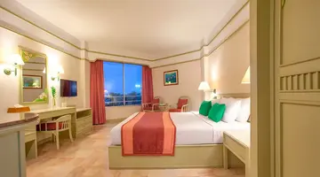 Cholchan Beach Resort Pattaya