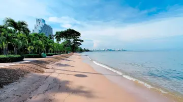 Cholchan Beach Resort Pattaya
