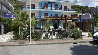 ChrisMare Hotel