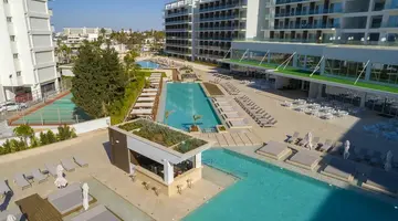 Chrysomare Beach Hotel and Resort D
