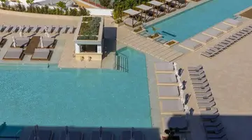 Chrysomare Beach Hotel and Resort D
