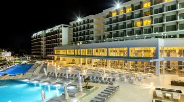 Chrysomare Beach Hotel and Resort D