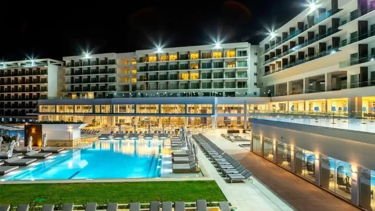 Chrysomare Beach Hotel & Resort
