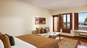 Cinnamon Bentota Beach