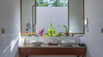 Cinnamon Hakuraa Huraa