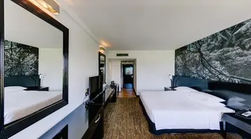 Cinnamon Lakeside Colombo