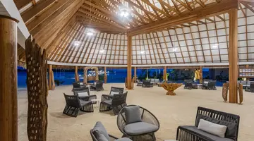 Cinnamon Velifushi Maldives