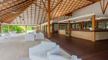 Cinnamon Velifushi Maledives