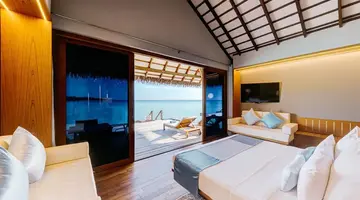 Cinnamon Velifushi Maledives