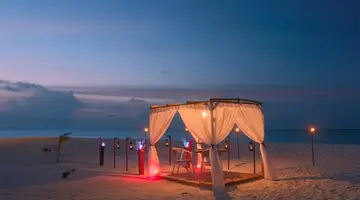 Cinnamon Velifushi Maledives