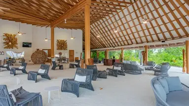 Cinnamon Velifushi Maledives