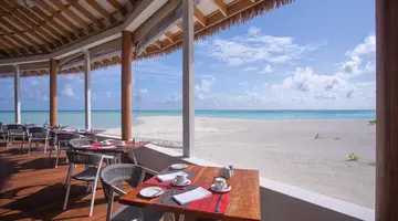 Cinnamon Velifushi Maledives