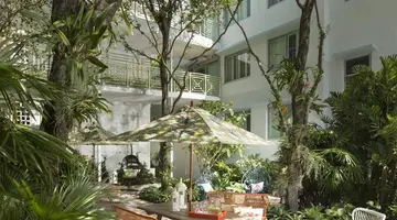 Circa 39 Hotel