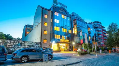 City Avenue Hotel by HMG
