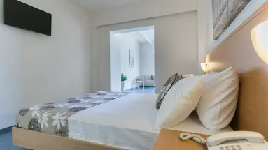 CITY CENTER HOTEL