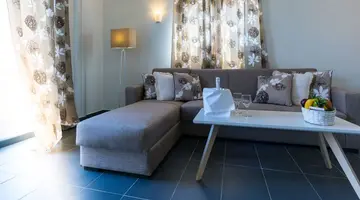 CITY CENTER HOTEL