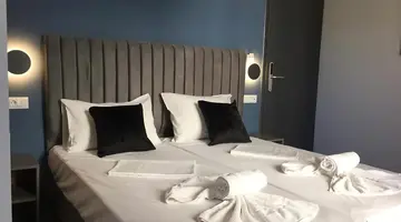 CITY PEARL HOTEL
