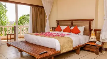 CityBlue Creekside Hotel & Suites