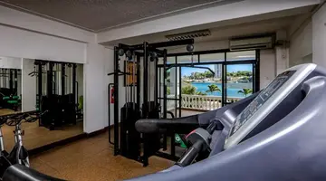 CityBlue Creekside Hotel & Suites