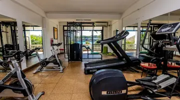 CityBlue Creekside Hotel & Suites