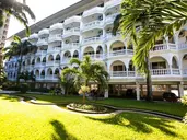 CityBlue Creekside Hotel & Suites