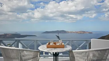 Cliff Side Suites