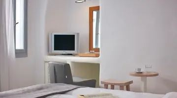 Cliff Side Suites