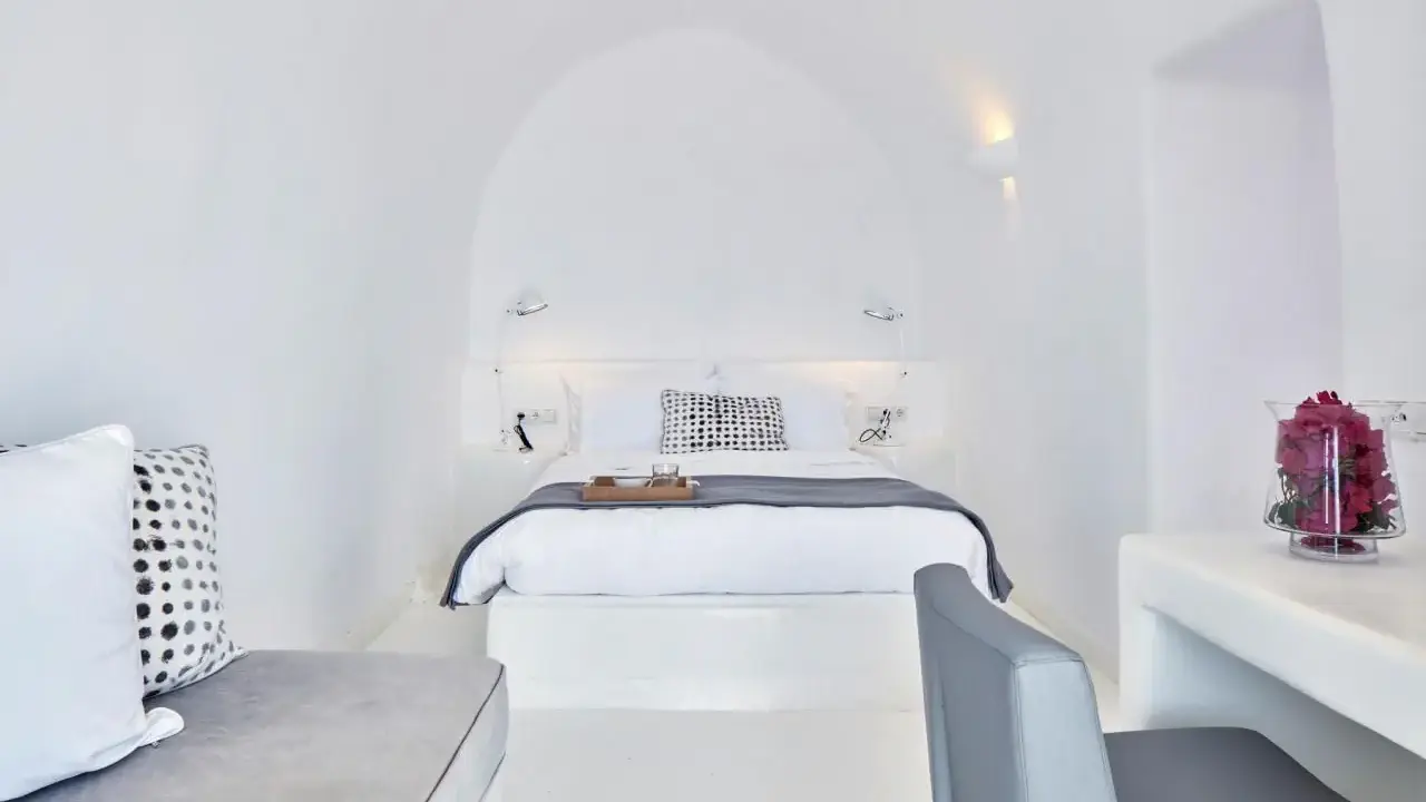 Cliff Side Suites