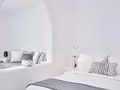 CLIFF SIDE SUITES