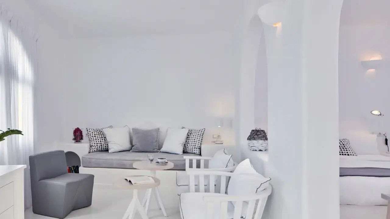 Cliff Side Suites