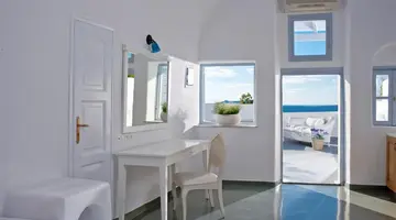 Cliff Side Suites