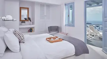 Cliff Side Suites