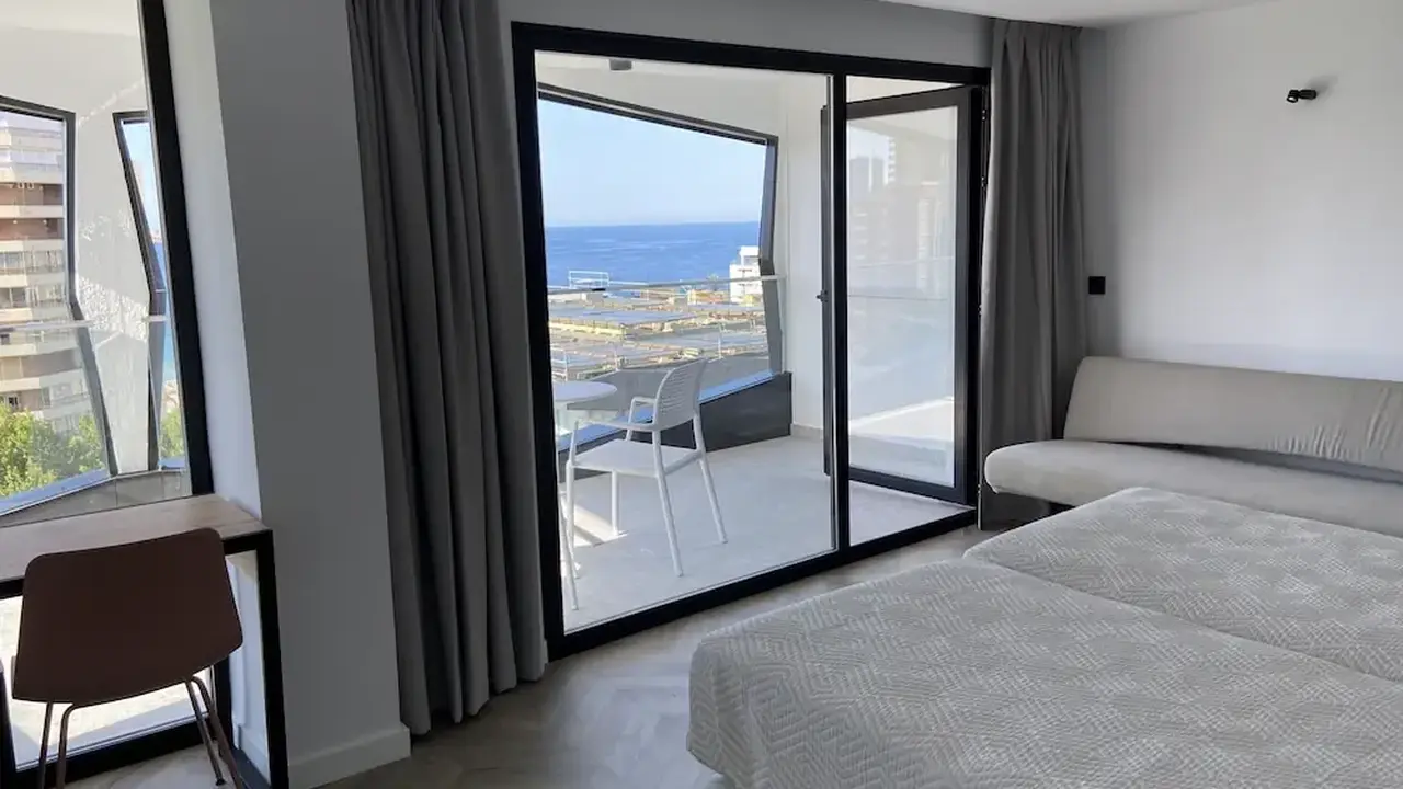 Climia Belroy 4 Superior Hotel