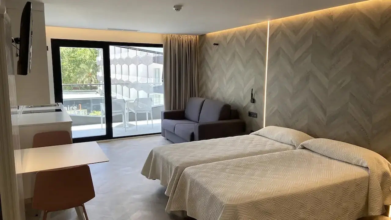 Climia Belroy 4 Superior Hotel