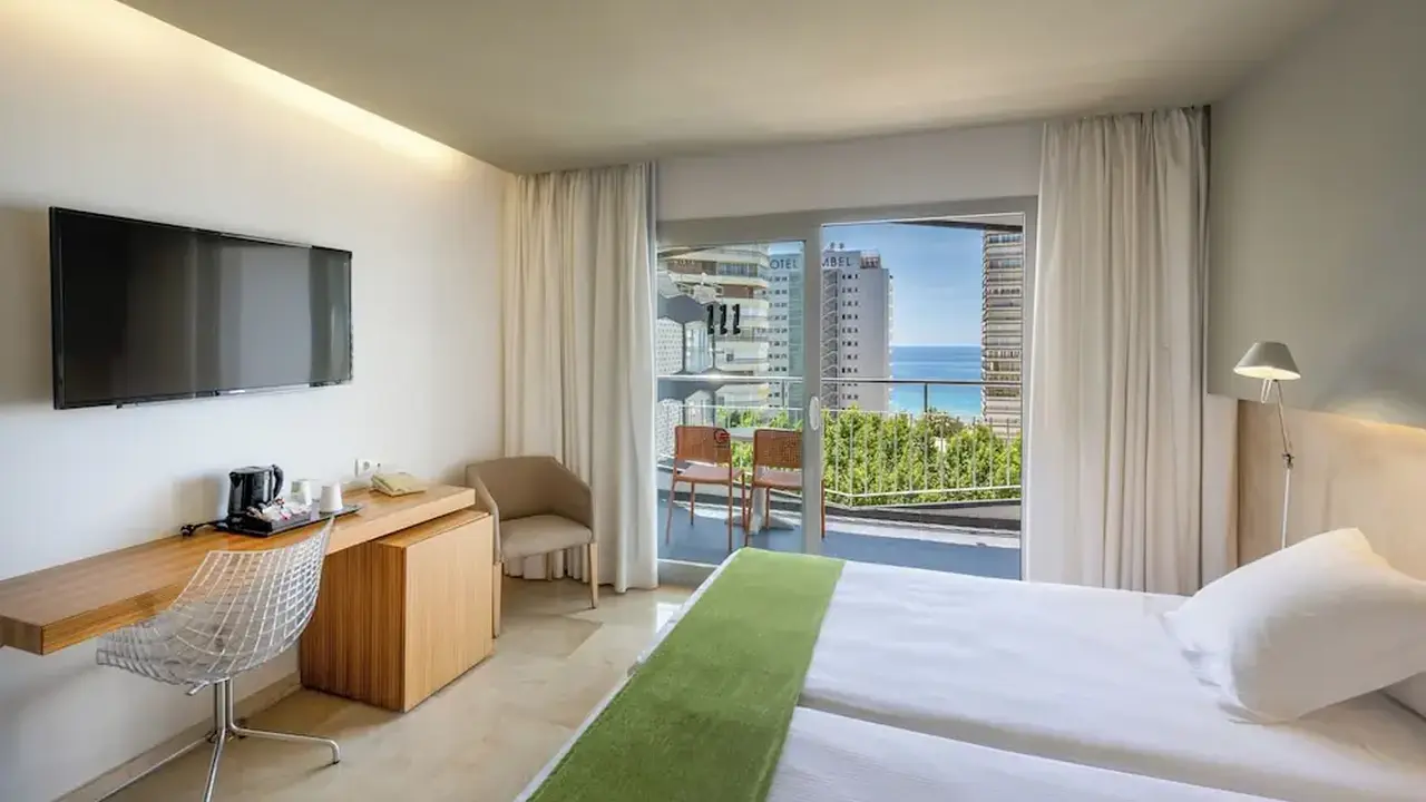 Climia Belroy 4 Superior Hotel