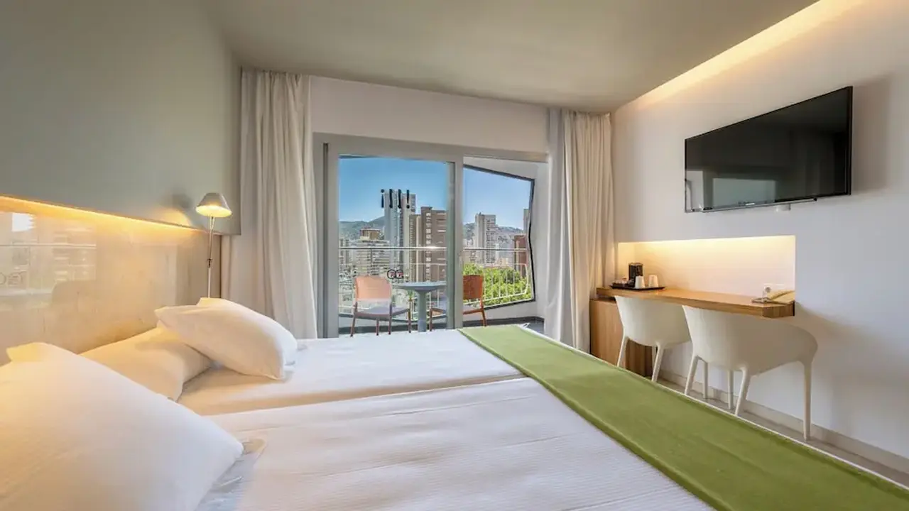 Climia Belroy 4 Superior Hotel