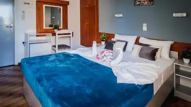 Cloud 9 Hotel