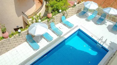 Cloud 9 Hotel