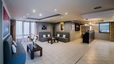 Cloud 9 Hotel
