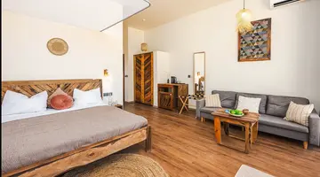 Clove Island Essence & Spa