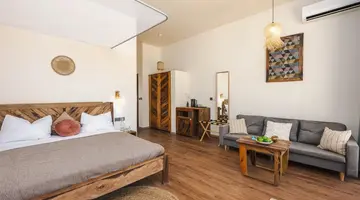 Clove Island Essence & SPA