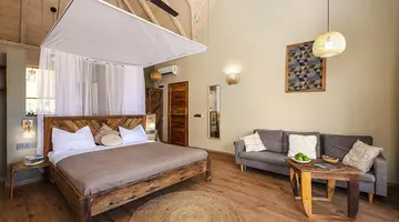 Clove Island Essence & Spa