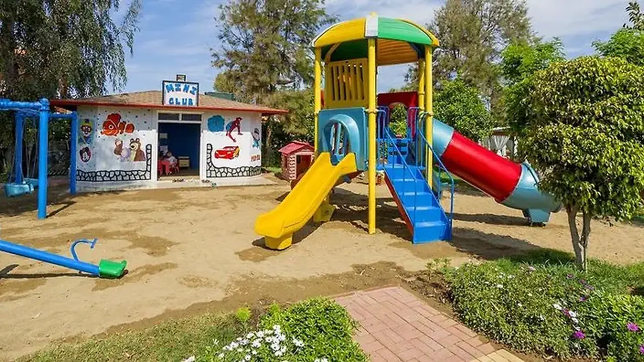 Clover Magic Park Beach