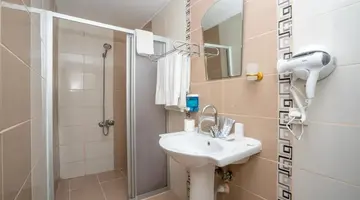Club Aperion Beach Hotel