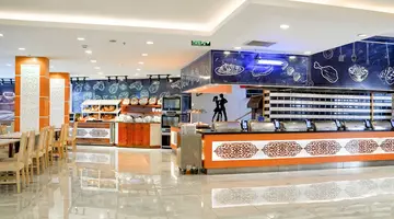 Club Aqua Plaza